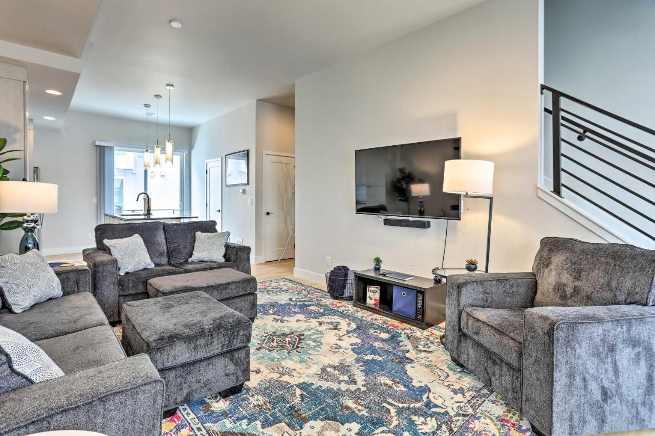 Trendy Denver Townhome - Walk To Mile High Stadium Extérieur photo