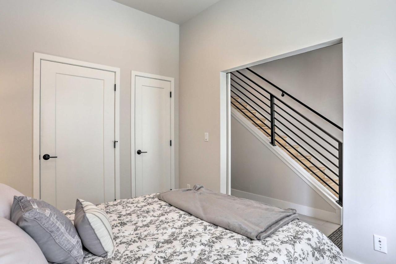 Trendy Denver Townhome - Walk To Mile High Stadium Extérieur photo
